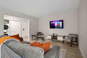 Two-Bedroom Two-Bathroom Gem Near Downtown Rochester Hills